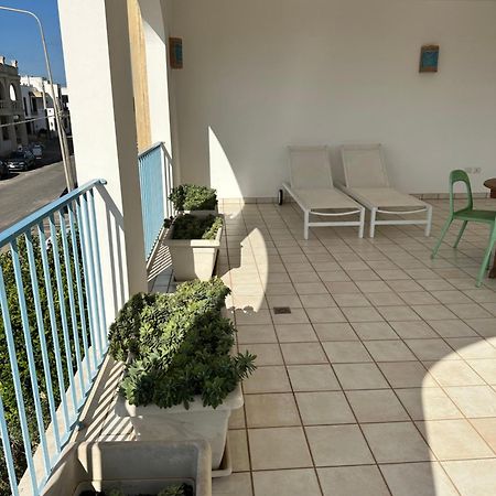 Ferienwohnung Trilo Superior Con Terrazzo Vista Mare A Pescoluse Marina Di Pescoluse Exterior foto