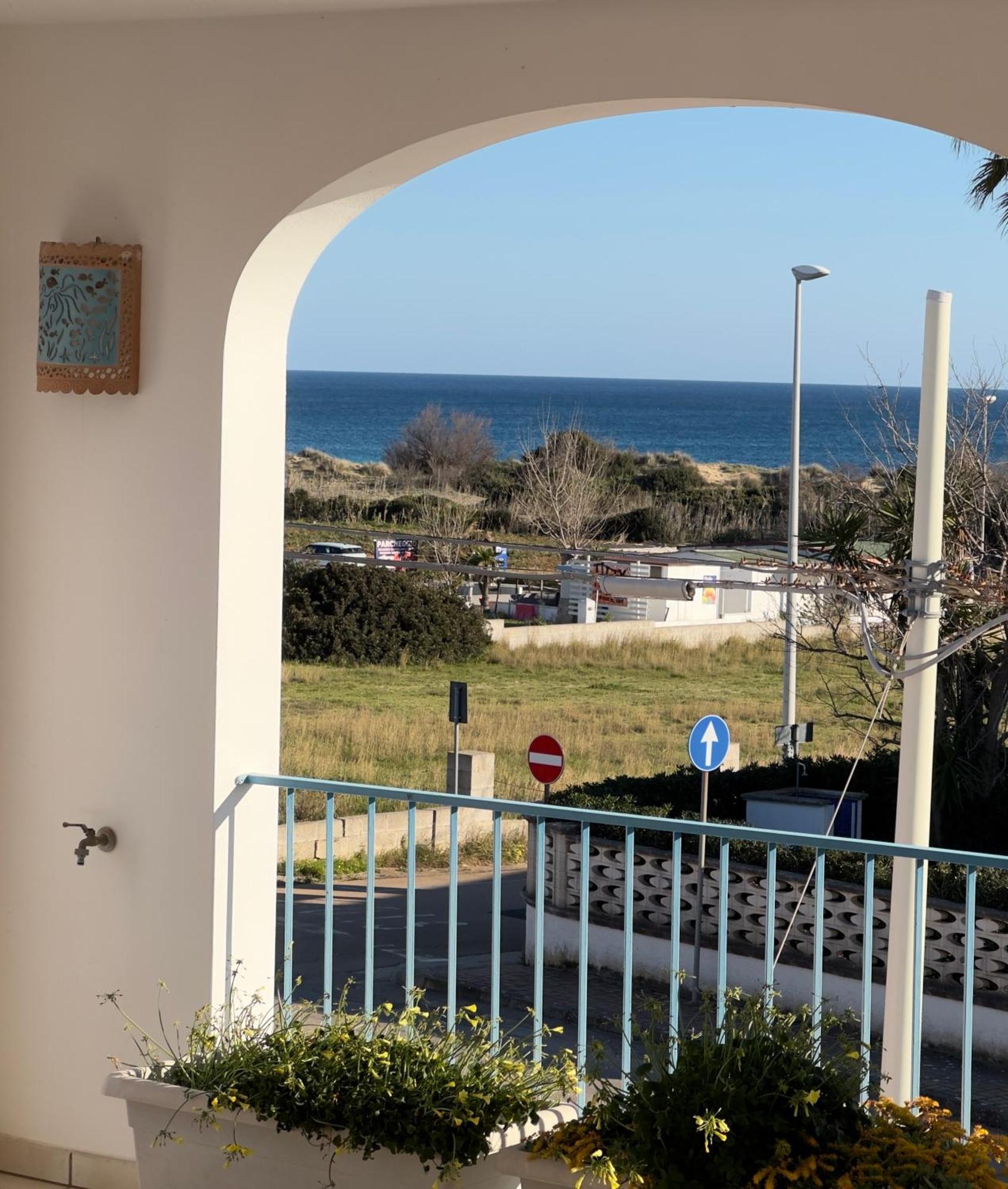 Ferienwohnung Trilo Superior Con Terrazzo Vista Mare A Pescoluse Marina Di Pescoluse Exterior foto